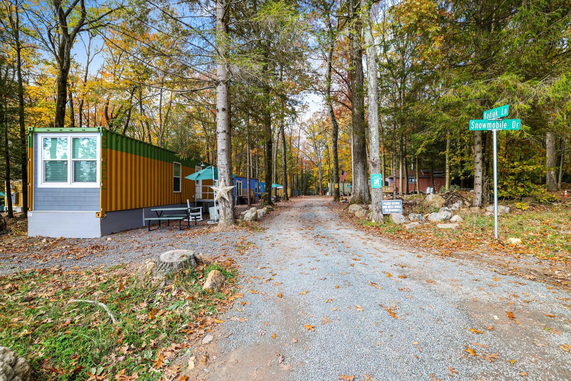 Camptel Poconos Lodging Albrightsville Εξωτερικό φωτογραφία